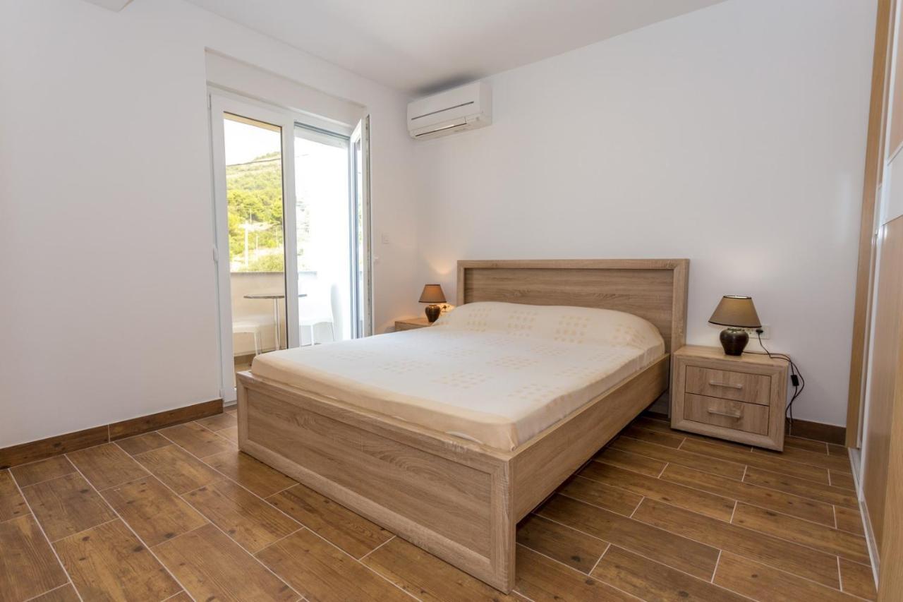Butique Maris Apartamento Komarna Exterior foto