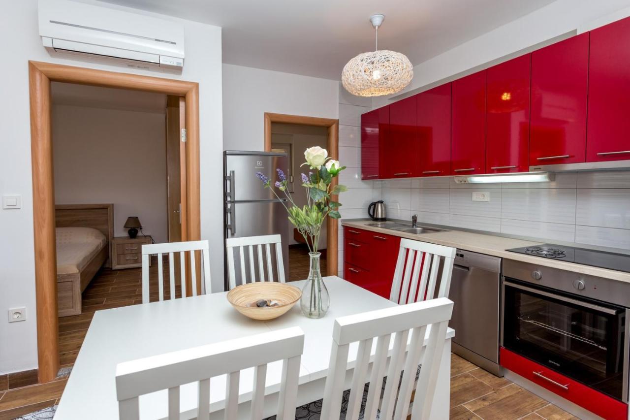 Butique Maris Apartamento Komarna Exterior foto