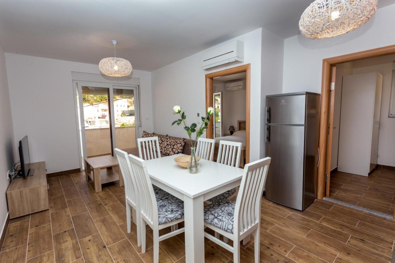 Butique Maris Apartamento Komarna Exterior foto