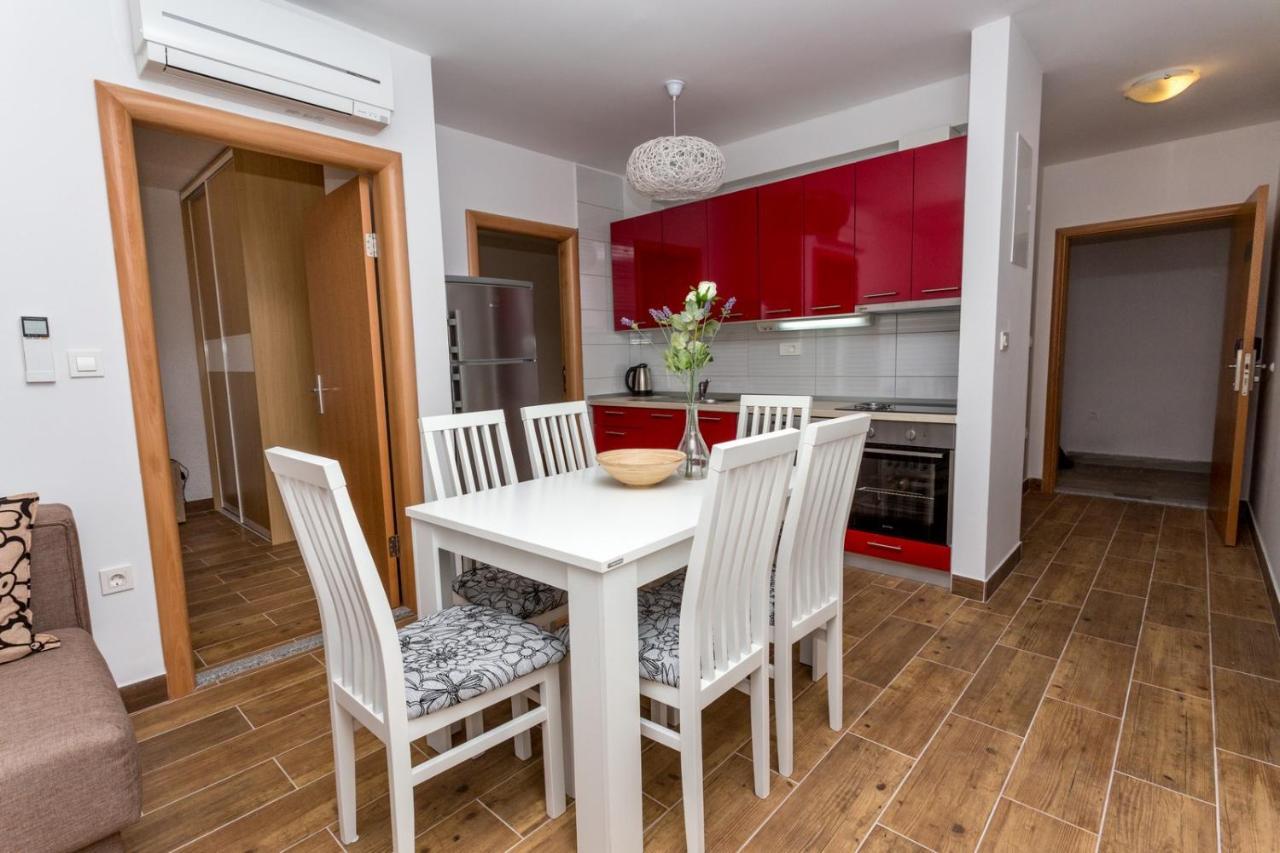 Butique Maris Apartamento Komarna Exterior foto