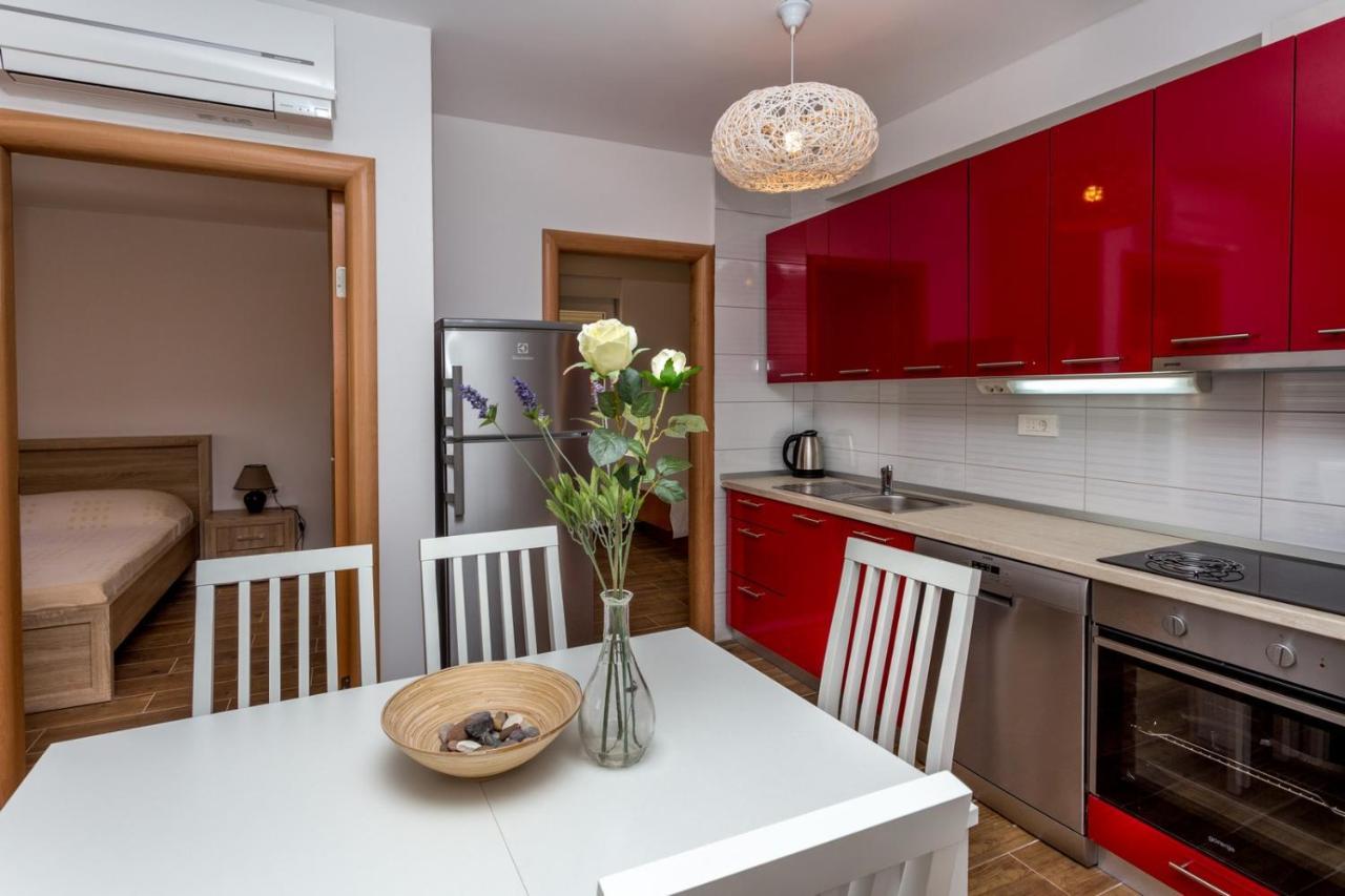 Butique Maris Apartamento Komarna Exterior foto