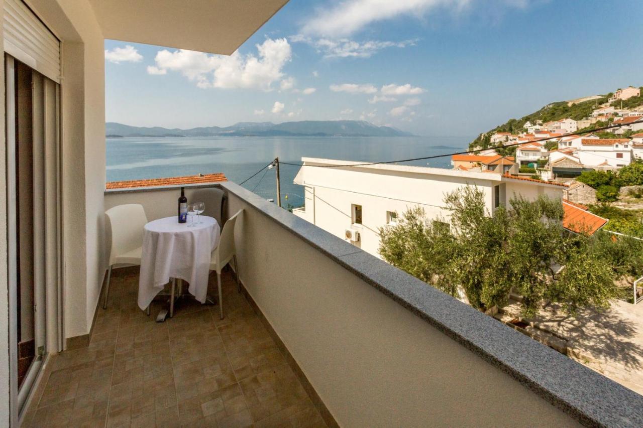 Butique Maris Apartamento Komarna Exterior foto