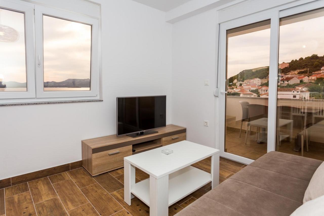 Butique Maris Apartamento Komarna Exterior foto